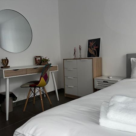 Xox Comfort Obregia Bucarest Esterno foto