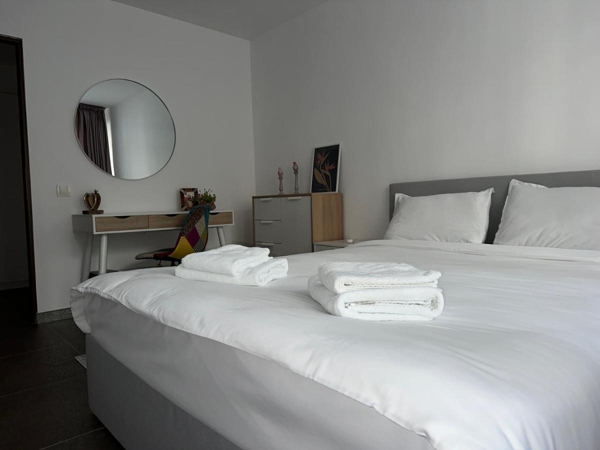 Xox Comfort Obregia Bucarest Esterno foto
