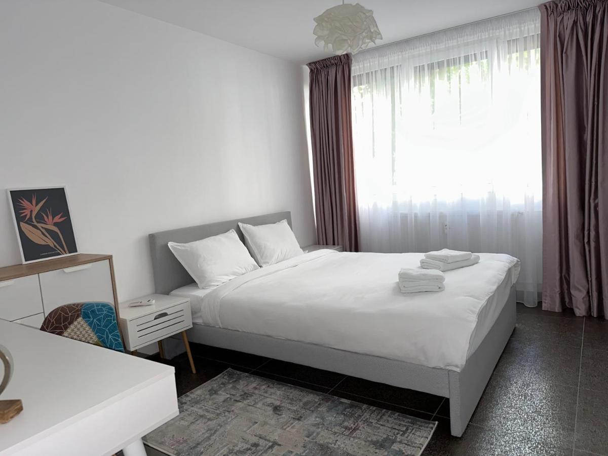 Xox Comfort Obregia Bucarest Esterno foto