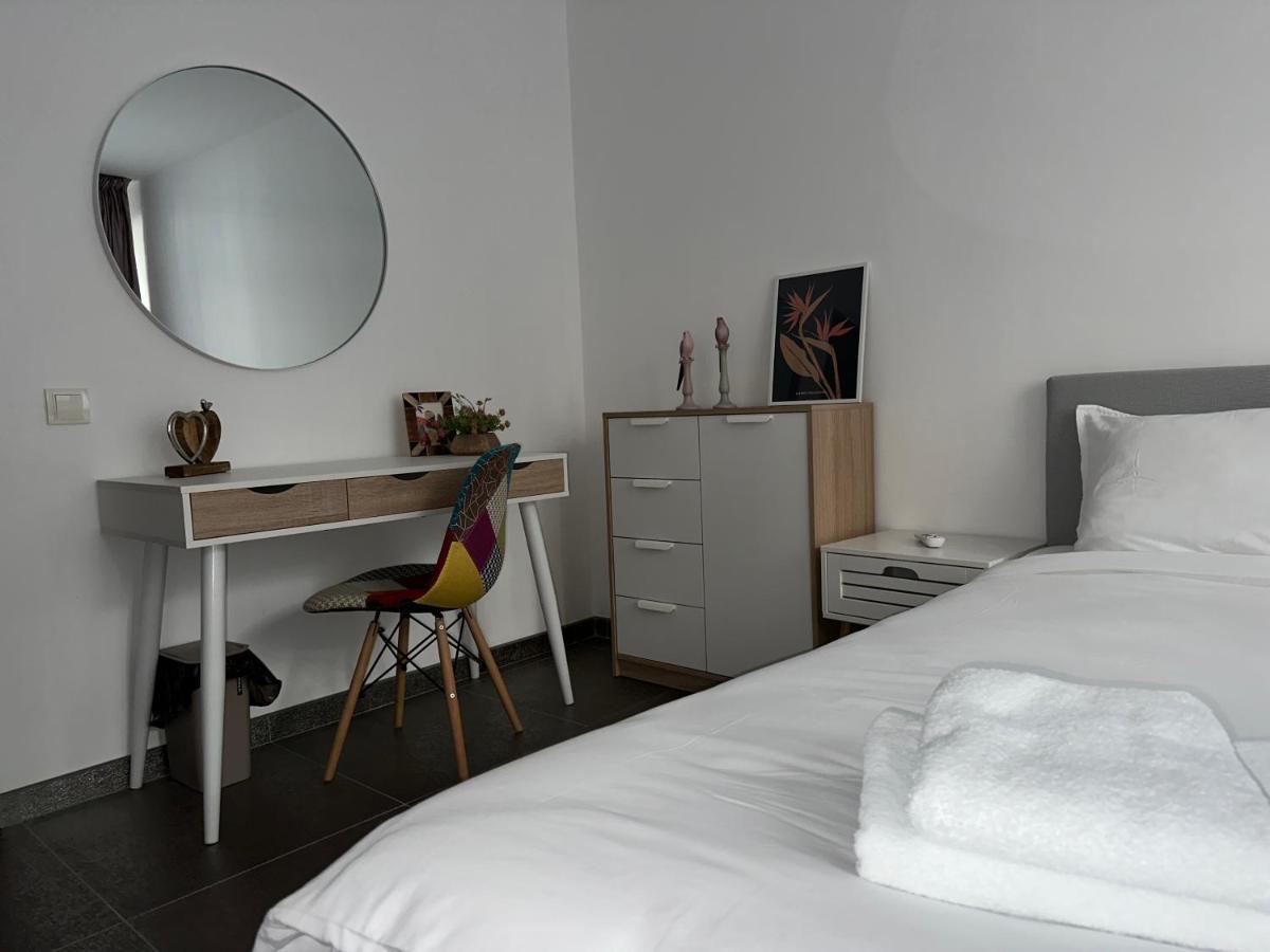 Xox Comfort Obregia Bucarest Esterno foto